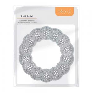Tonic Studios Cutting Die - Daisy Circle [4681E]