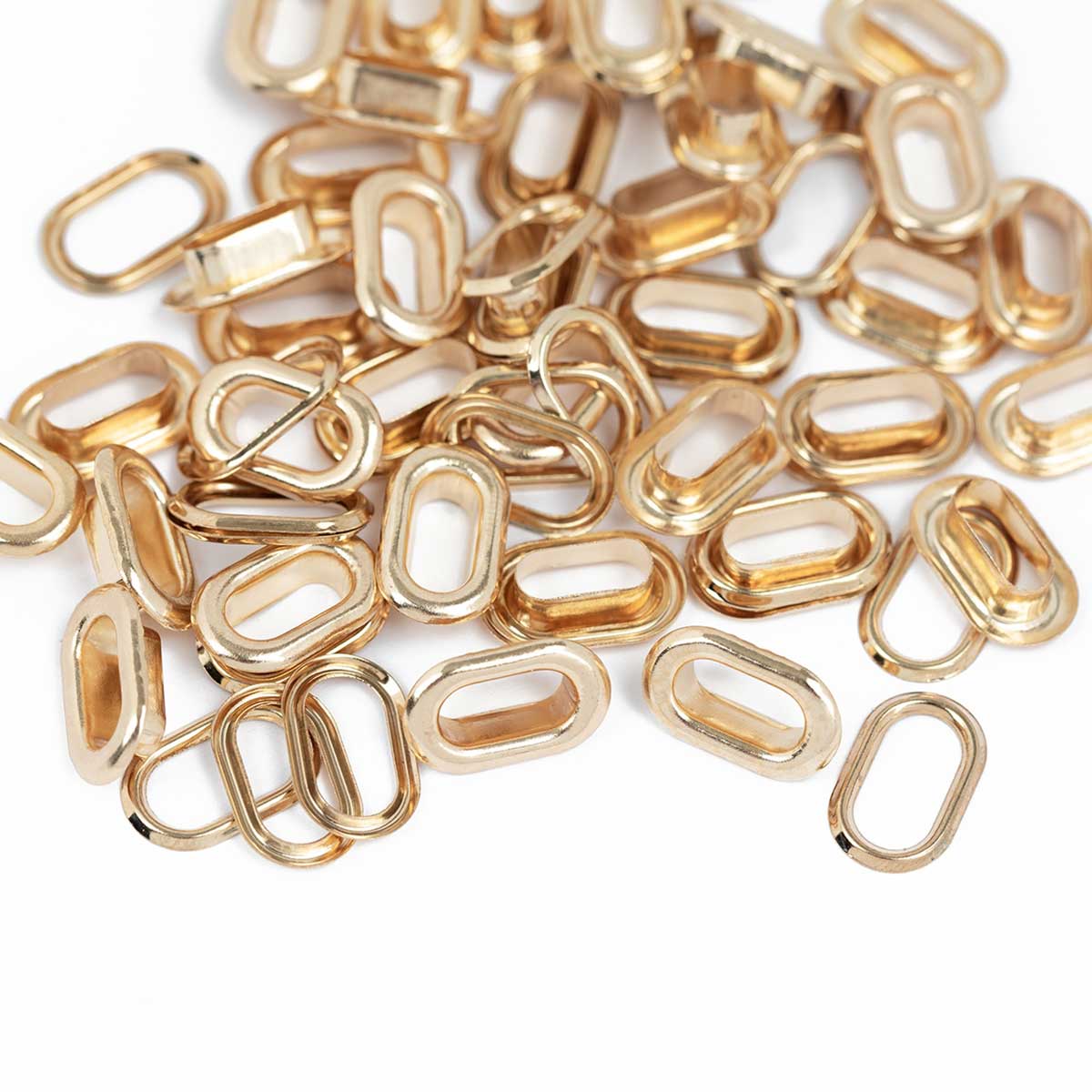 We R Memory Keepers Crop-A-Dile - Oval Eyelets, Gold [CRTOF-00075] - Image 2